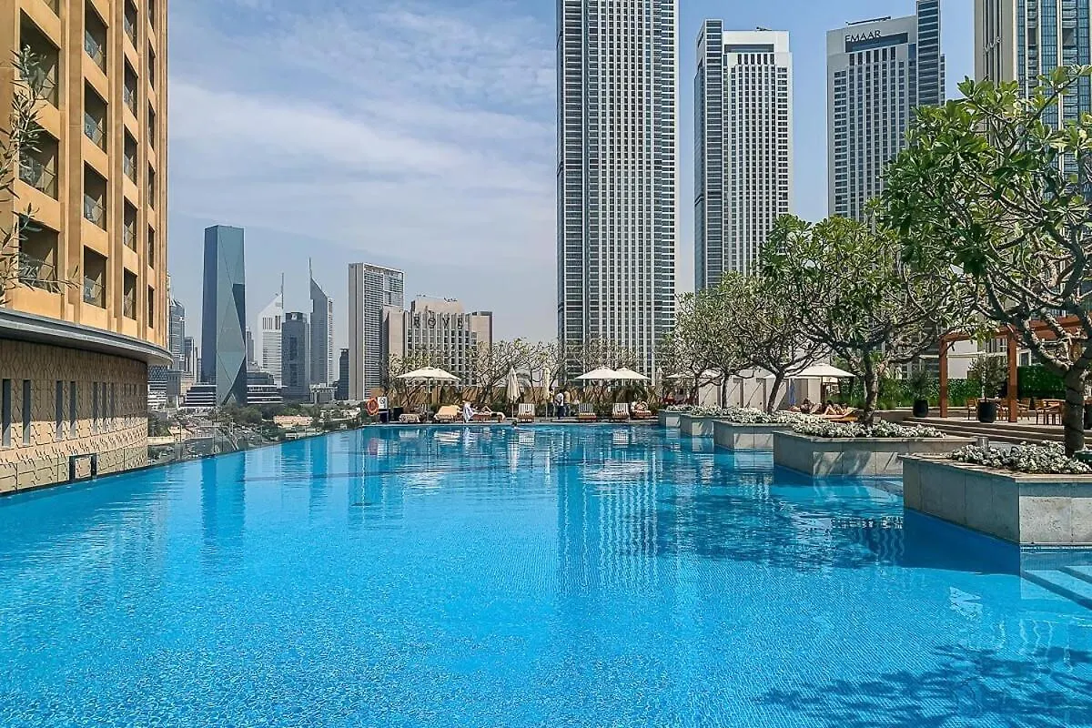 Frank Porter - Emaar Residences Fashion Avenue Dubai United Arab Emirates